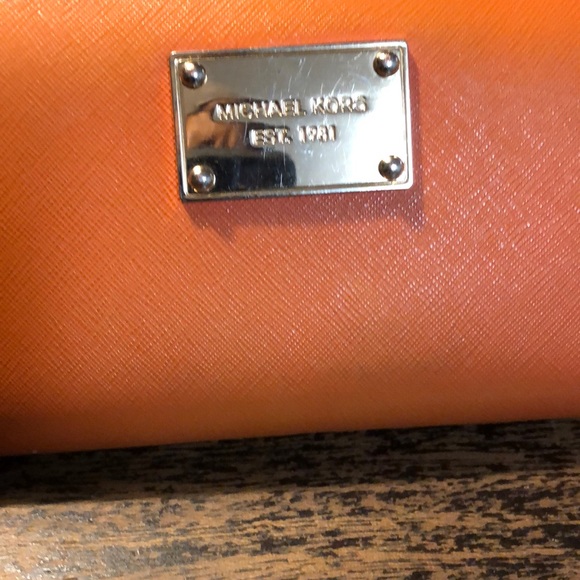 Michael Kors Wallet - Picture 3 of 7
